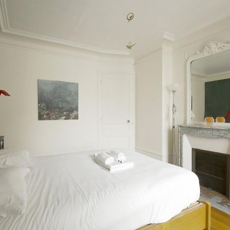 La Dame De Fer - Vue Magique Sur La Tour Eiffel Apartman Párizs Kültér fotó